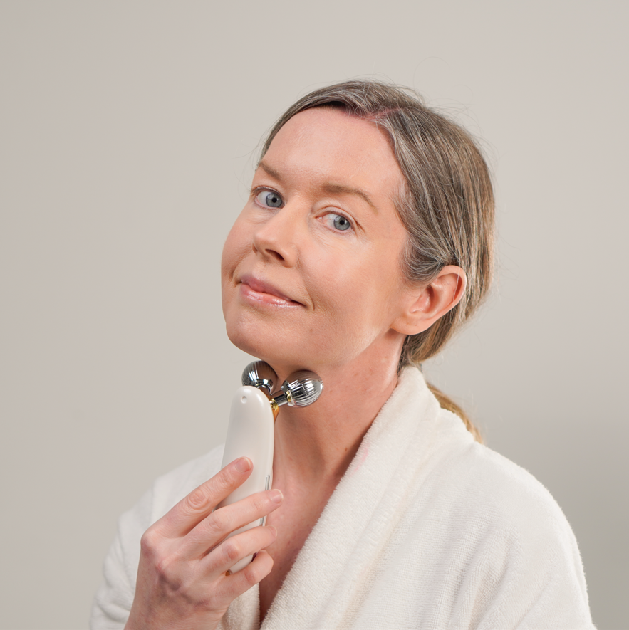 Dēplux Expert™ Microcurrent Facial Toning Device