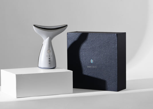 Worried About Your Aging Skin? LED Therapy Devices To The Rescue!