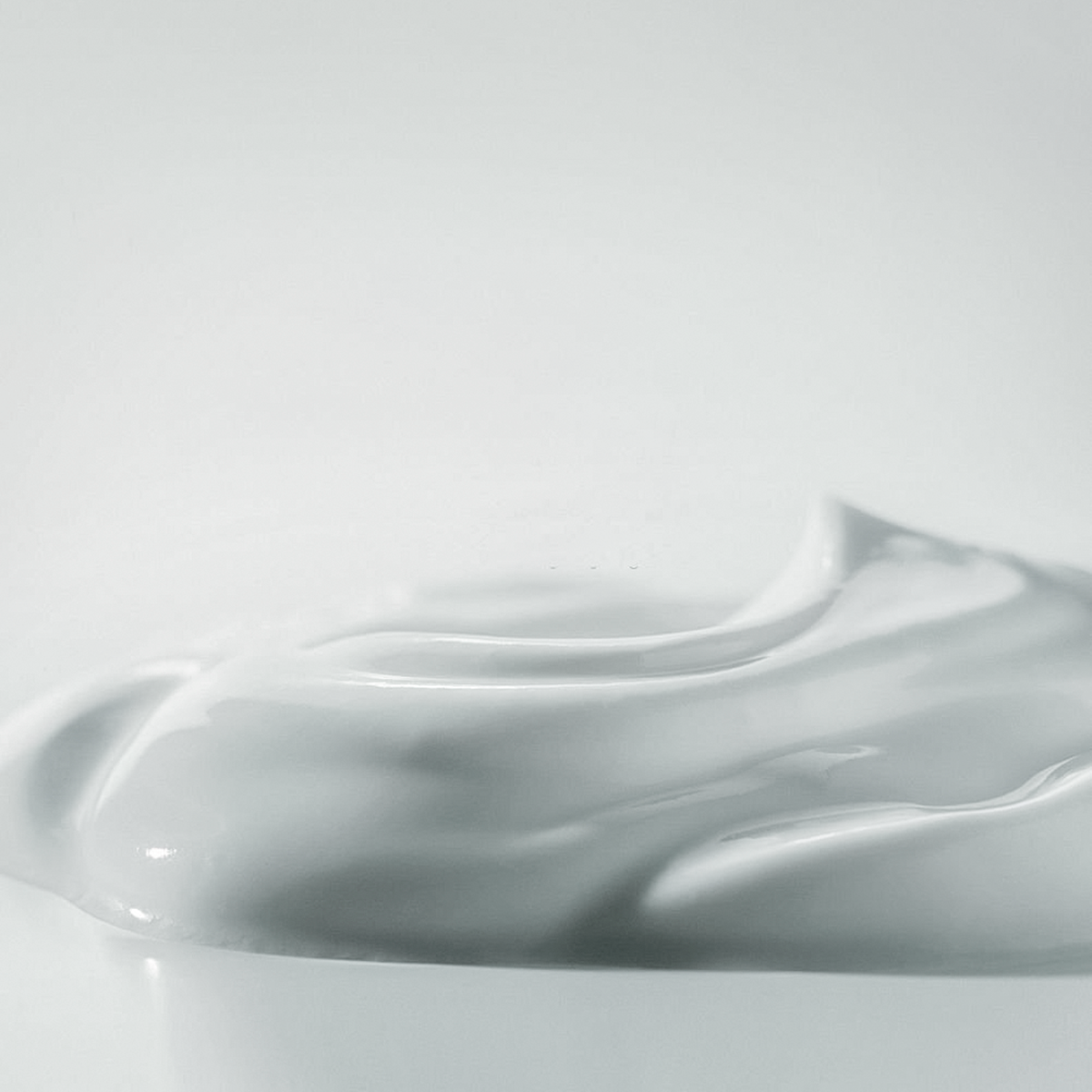 NECK Perfecting Rejuvenation Routine [3-Step]  with TRILUMOS™ (20% OFF)